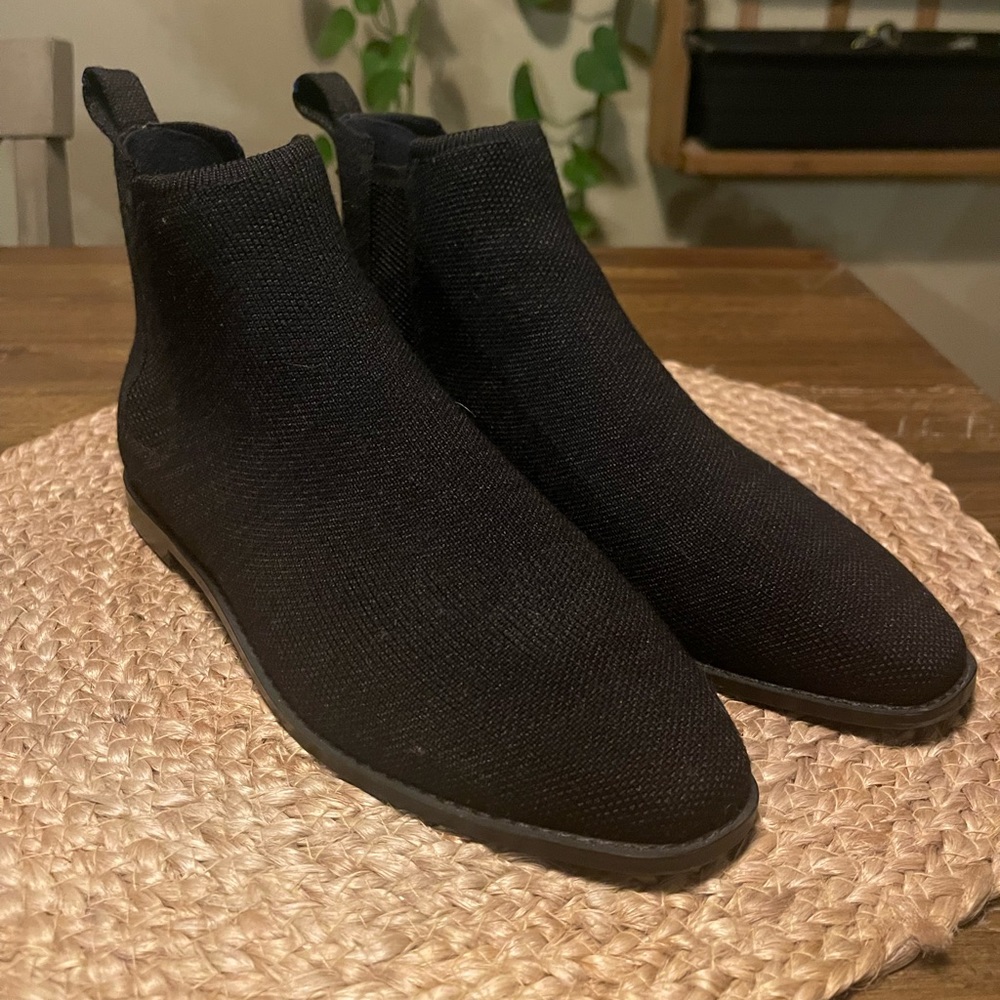 Rothy’s onyx black merino wool ankle boot